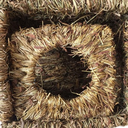 Natural Rabbit Seagrass House Mat Hut